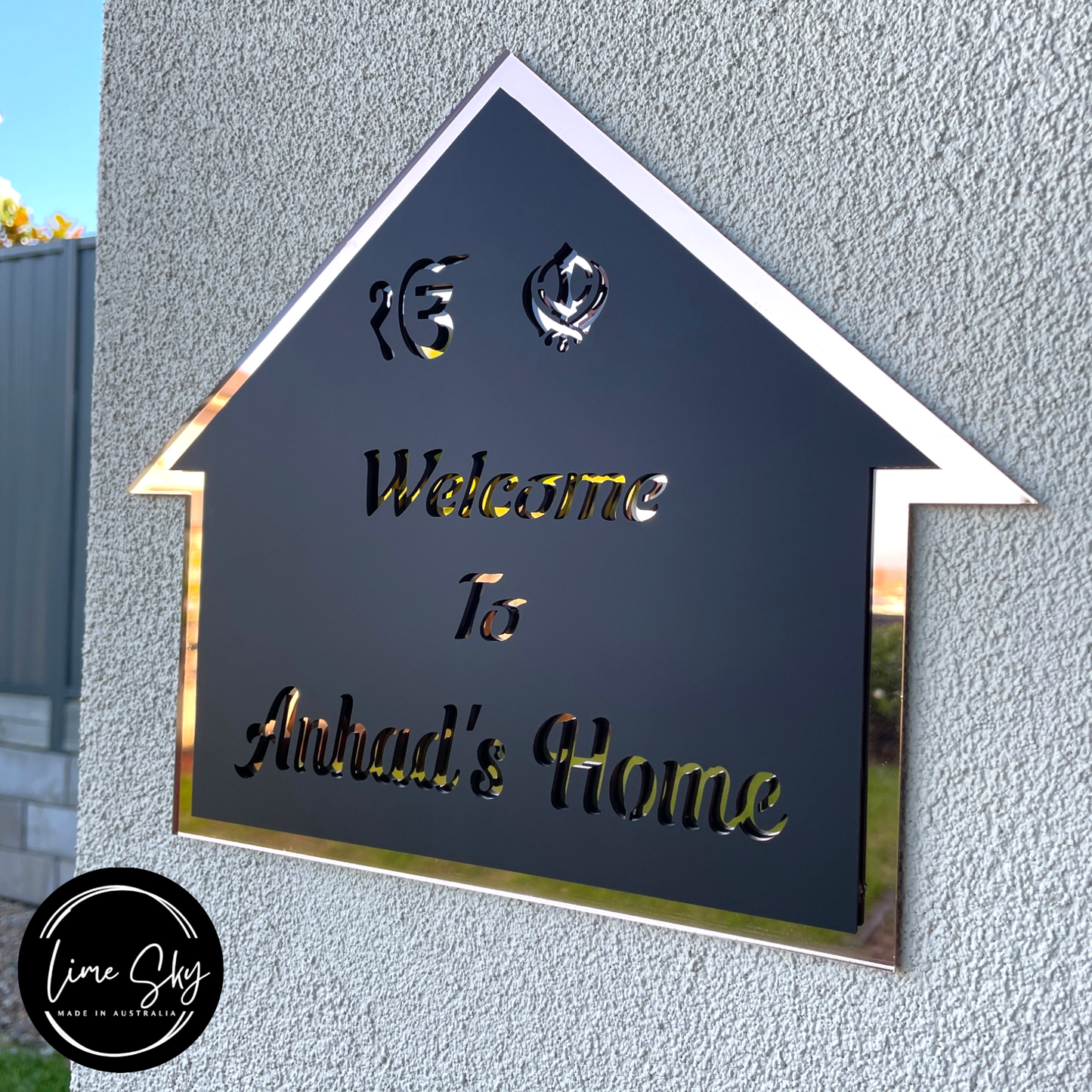 Modern House Entry Sign with Hut Shaped Design