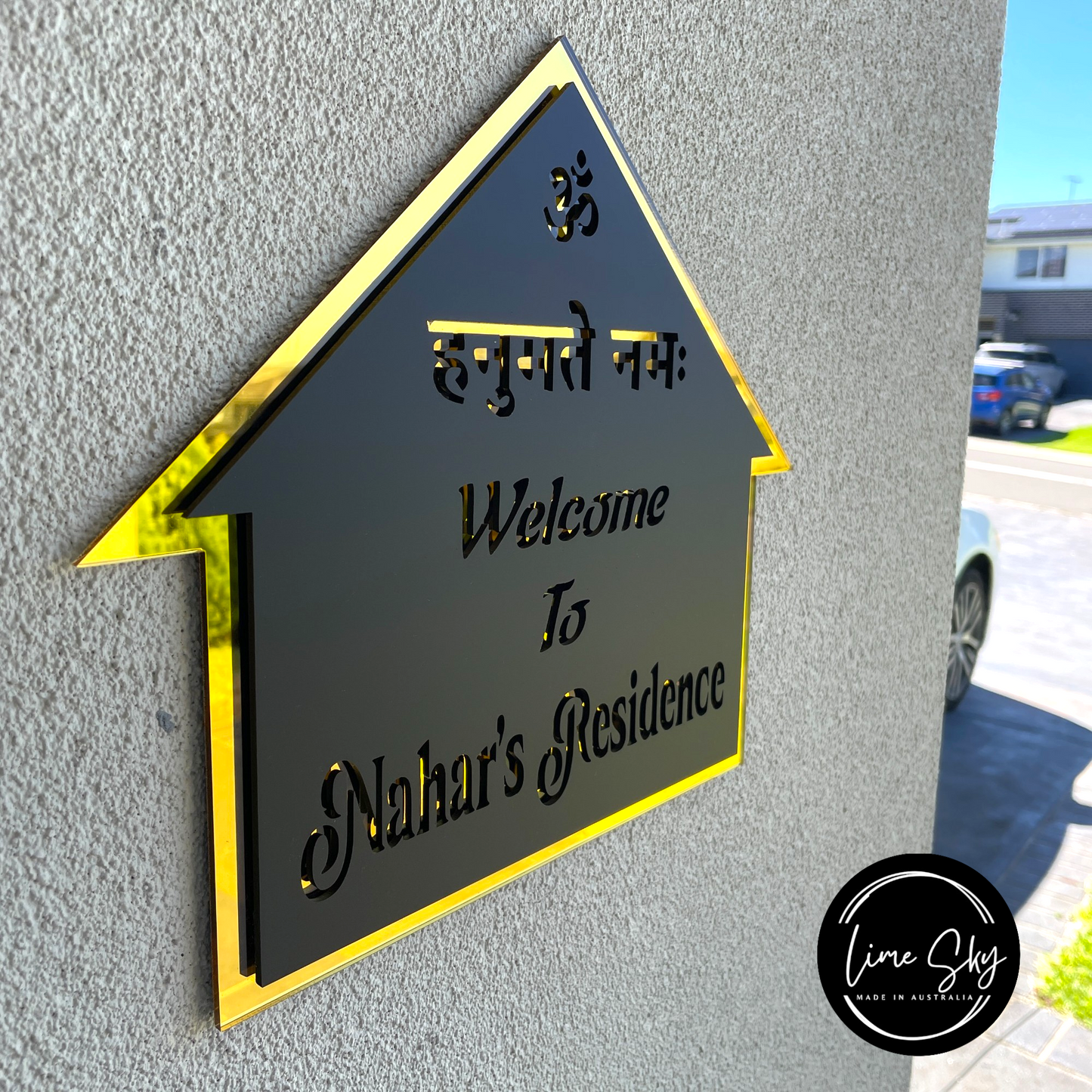 Modern House Entry Sign with Hut Shaped Design