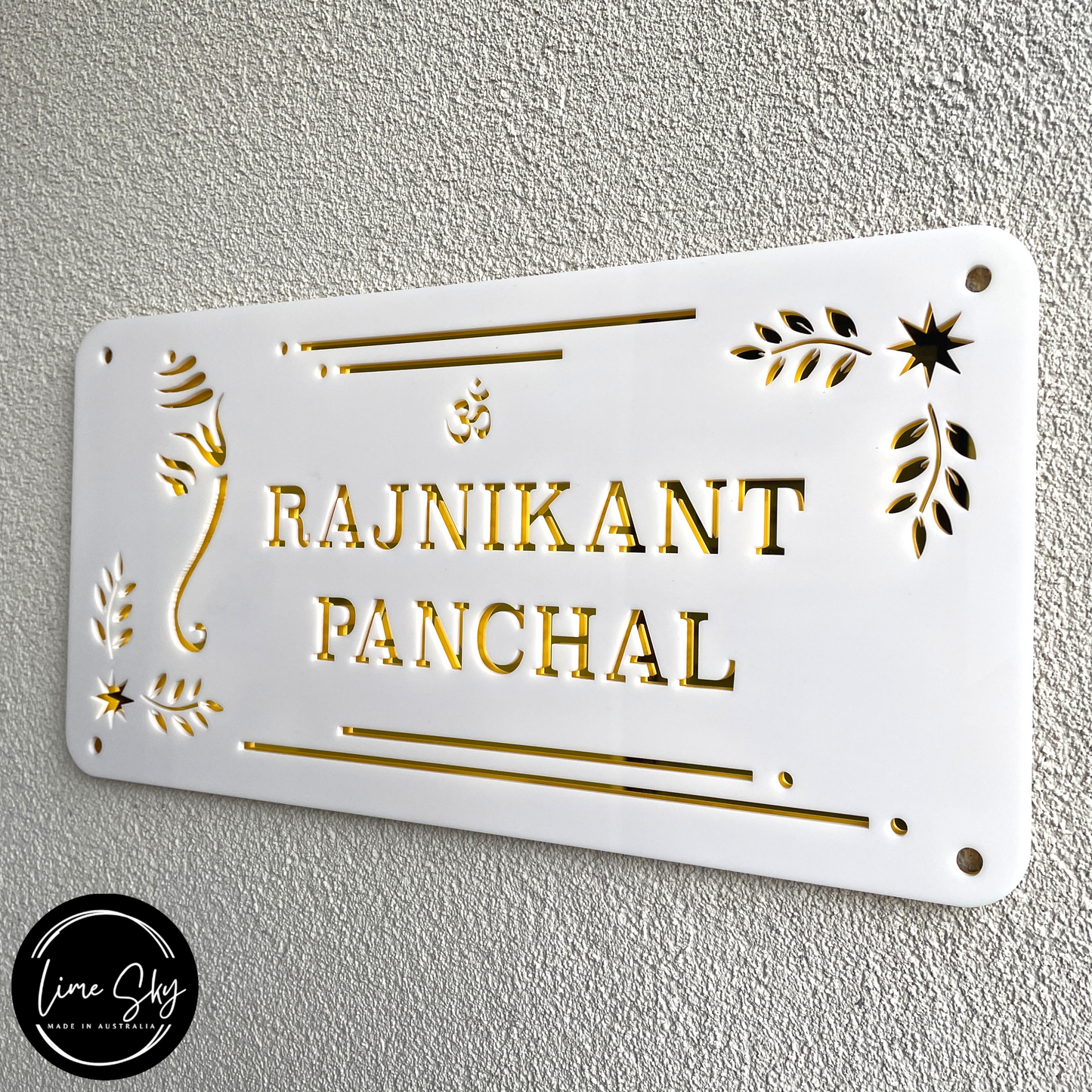 Modern Customised Indian House Plate – Ganesha with Flower Border