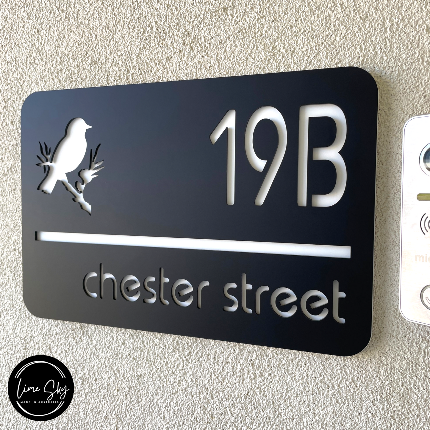 Modern House Entry Sign with Bird Design In Rectangle Shape